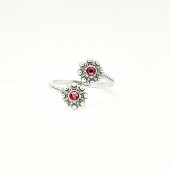 Anillo charro dos botones charros con cristal de color Salamanca rojo
