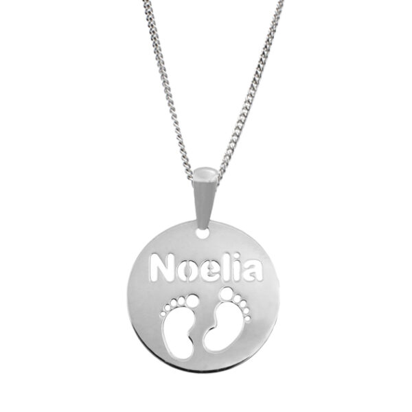 Colgante-nombre-pies-plata-de-ley