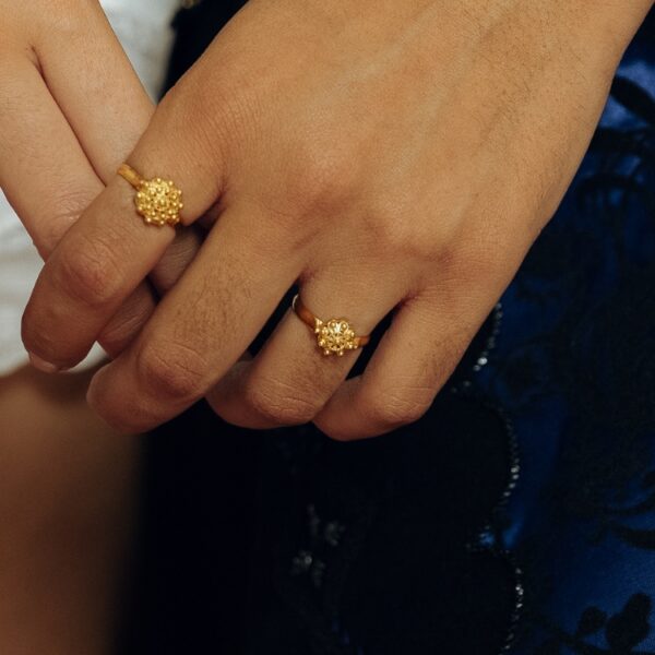 Anillo charro oro botón clásico pequeño