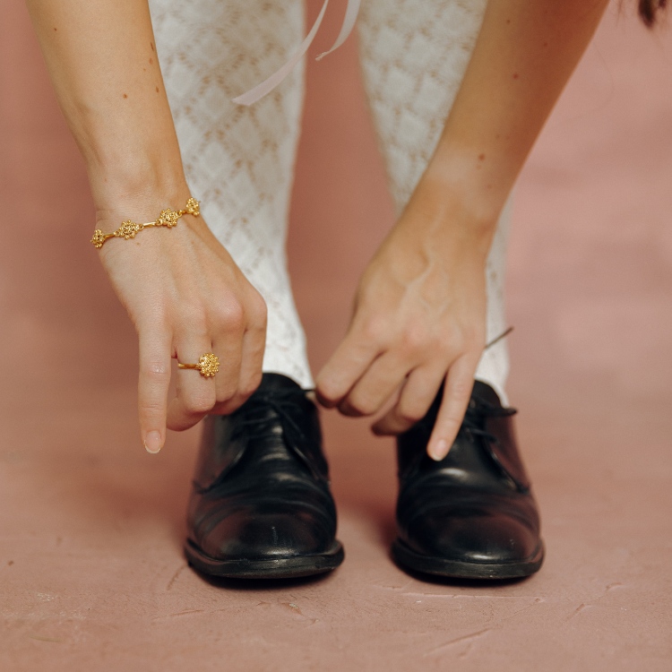 Anillo charro oro botón clásico pequeño