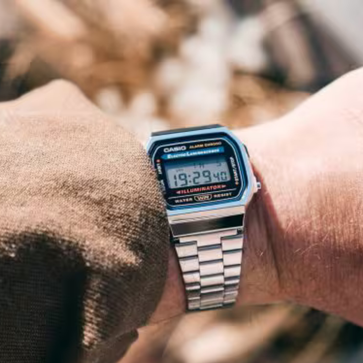 Reloj Casio Vintage A168WA-1YES Digital Rectangular Plateado | Icono retro - Imagen 2