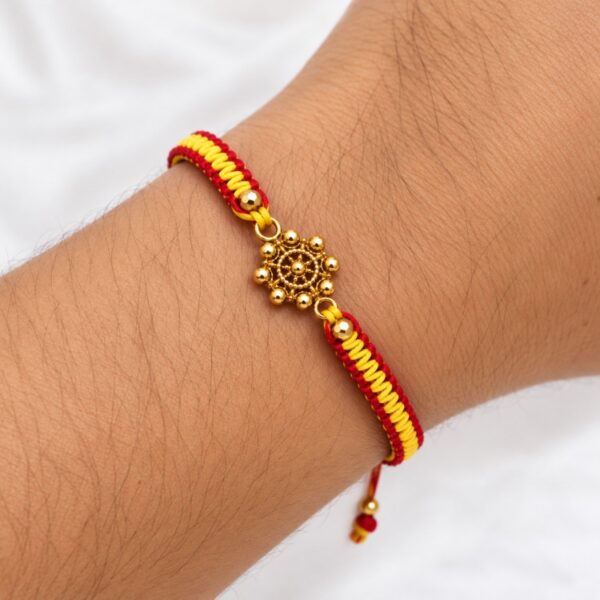 Pulsera Botón Charro Dorado Bandera España 10 mm mano
